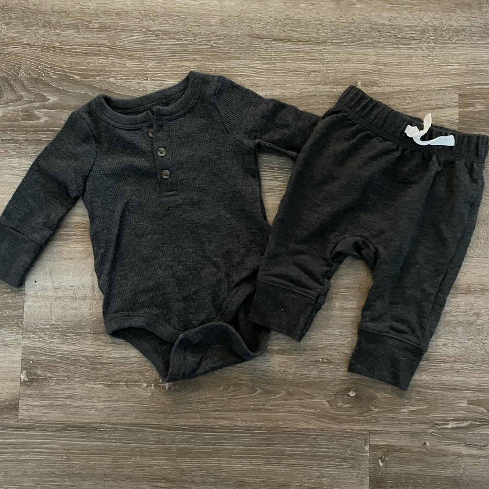 Cat & Jack sweatsuit